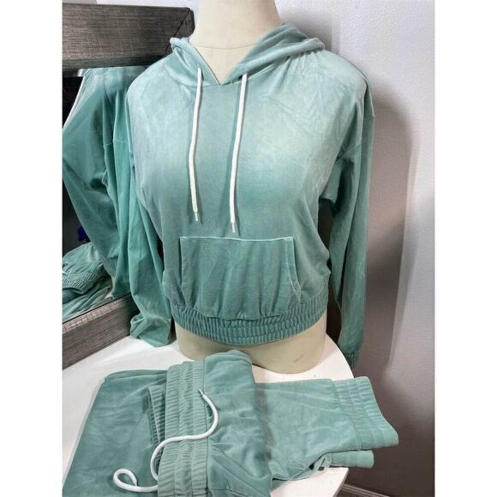 No Boundaries Juniors Velour Hoodie & Pants Set Green Casual Outfit XXL